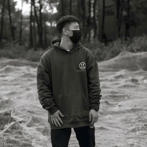 拼个世界给自己  完整版-杨哦吼cover