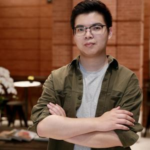 八舍旁的梧桐树与开水房