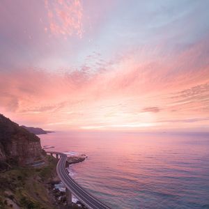 岸边的花瓣（钢琴曲）