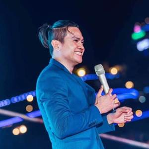 អ្នកទាំងអស់គ្នានិងខ្ញុំ