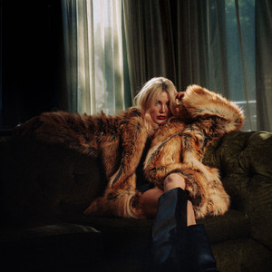 RICHEST WOMAN IN THE WORLD