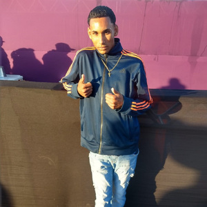 Fica De Quatro E Vai Tomando