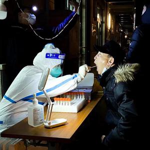 如果一天天的忘了正常生活是怎样的 那就一天天的 再把它想起来prod by double beat