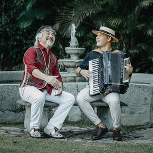 Ouça Com Muito Carinho