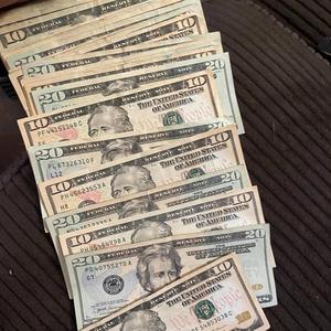 Bound to blow (feat. Tiyloheem)