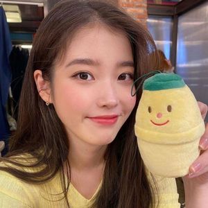 香蕉牛奶 (바나나맛 우유)