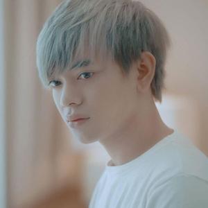 Yêu Em Nhưng Không Với Tới