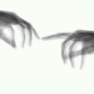 夏天真的很热我在八月遇到了你