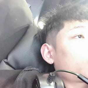 每当我《每当我看到花瓣脱离 花蕊慢慢枯萎》