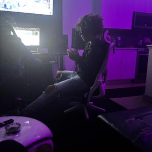 Hell na (feat. Tooda)