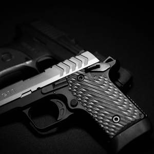 I STAY STRAP LOCKED & LOADED