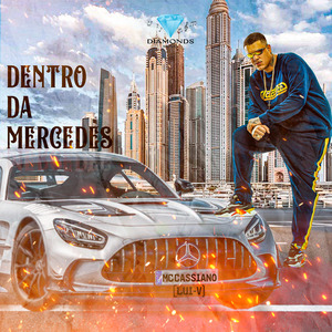 Dentro da Mercedes