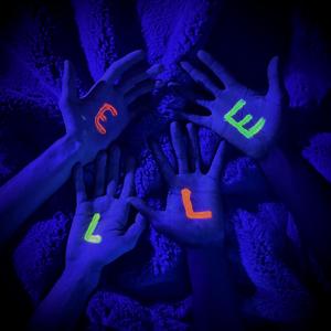 Elle (feat. Sppleen)