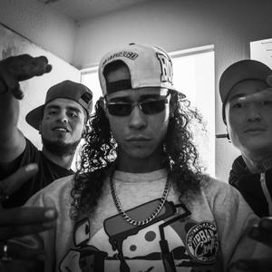 En la misma esquina (feat. Transeúnte EMK)