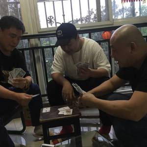 赌博 (feat. 臭屁文)