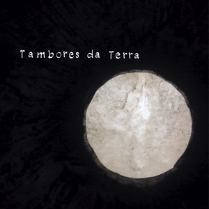Três