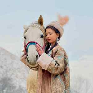 Ulaspaly Halyq Anderi (Zulfia Baimyrzaeva)