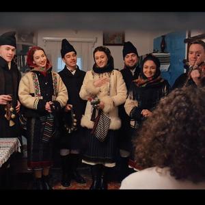 Tinerii Bucovinei - Pe-un pătul de fân și floare