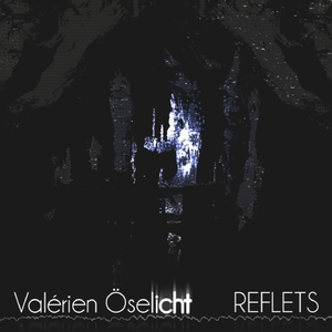 CERCLES de lumière noyée en mosaïques de pluie argentée