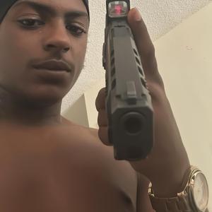 Glock 34 (feat. TEN DoubleG)