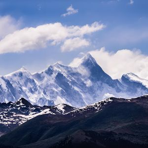 雪山月牙情 伴奏