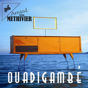 Il pleut doucement sur la ville