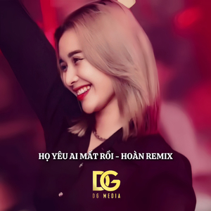 Họ Yêu Ai Mất Roài