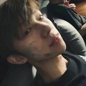 破碎涟漪轻轻散