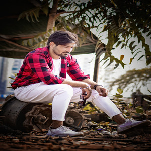 Babu Lal Juwano Je Bol Ma Kaldi Thari