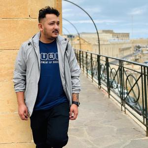 Makuri Makuri (feat. Rajan Raj Shiwakoti)