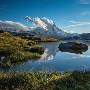 湖中的倒影啊 (1)