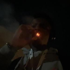 ClaimDeyLivin33