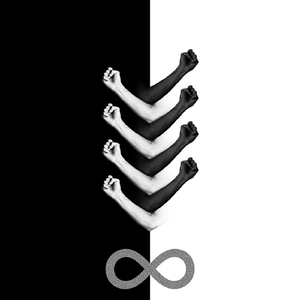 BLACK MIRROR (BLACK MUSEUM)