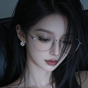 "对着烟花许愿爱永不变"