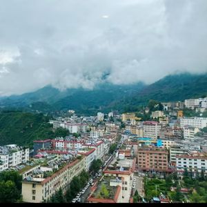 我在这里世界在那里