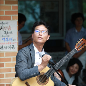 낙엽이 날리는 계절