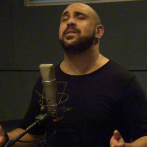 Είσαι Ανάμνηση Του Χθες