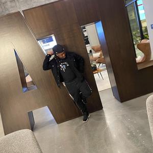 Noboby Loves Me (Intro)