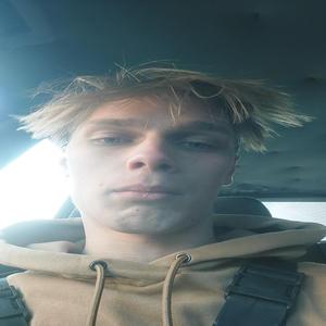 head in the clouds