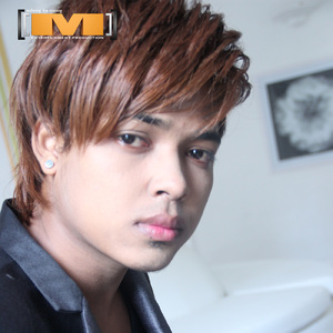 តើអ្នកណាឱ្យអូនឈប់ស្រលាញ់បង