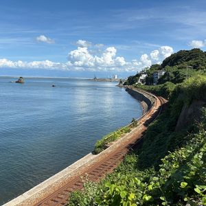 Burning wreckage and dreams（燃烧着的残骸与梦）