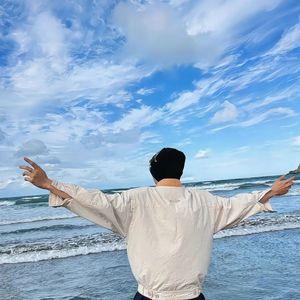 你是我藏在伟大友谊下无望的爱人