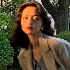 “你不如现实一点先把你的书读好”..