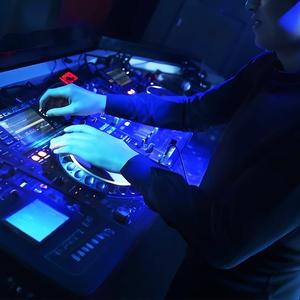 迷幻旋律夜店慢摇DJ嗨曲