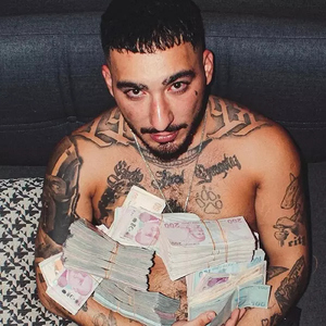 Kaybol (feat. Fastwin1337)