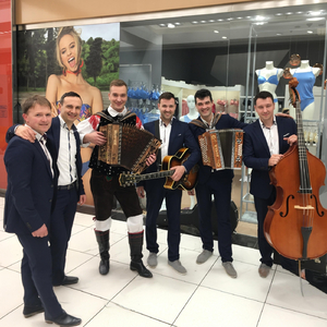 Muzikant (feat. Ansambel Pogum)