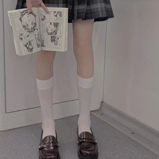 在梦里等斑驳轻舟