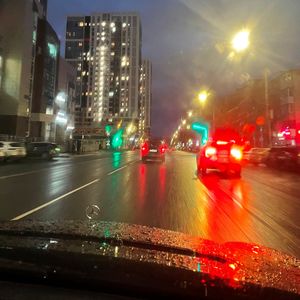 Капли дождя