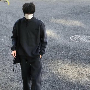 咫尺天涯见