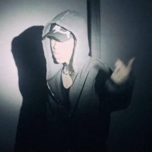 YÊU ĐƯƠNG (feat. Young Kenny) (REMIX)